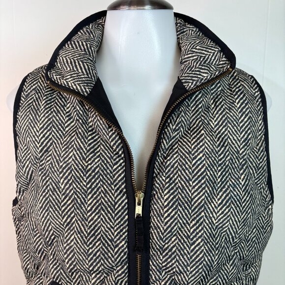 J. Crew Quilted Puffer Vest Small Black Ivory Herringbone Down-Filled Preppy - Picture 2 of 9